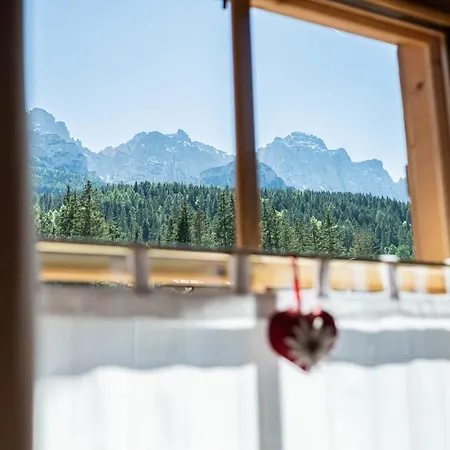 Konukevi Moie' Padola